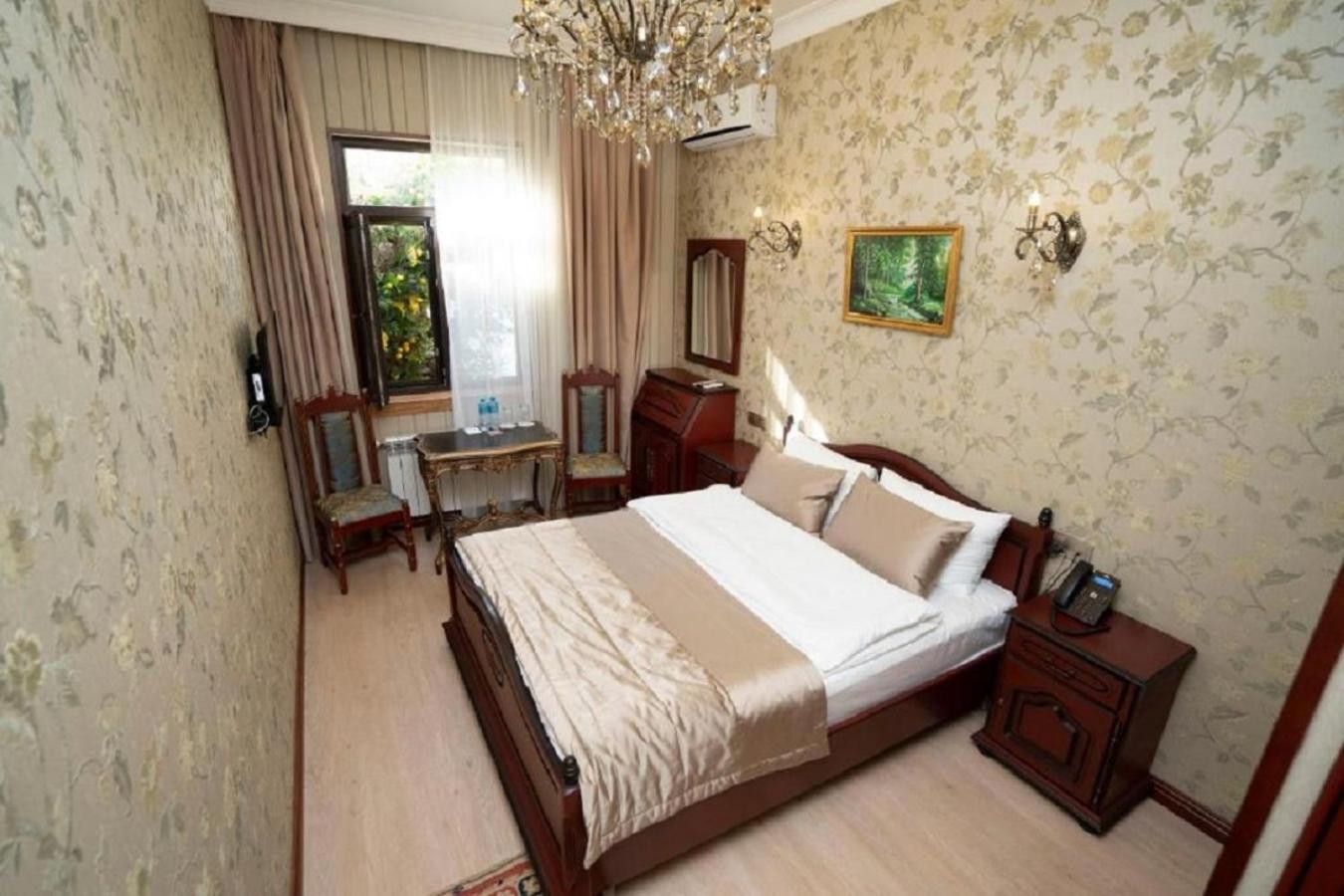 Royal Antique Boutique Hotel Baku Exterior photo