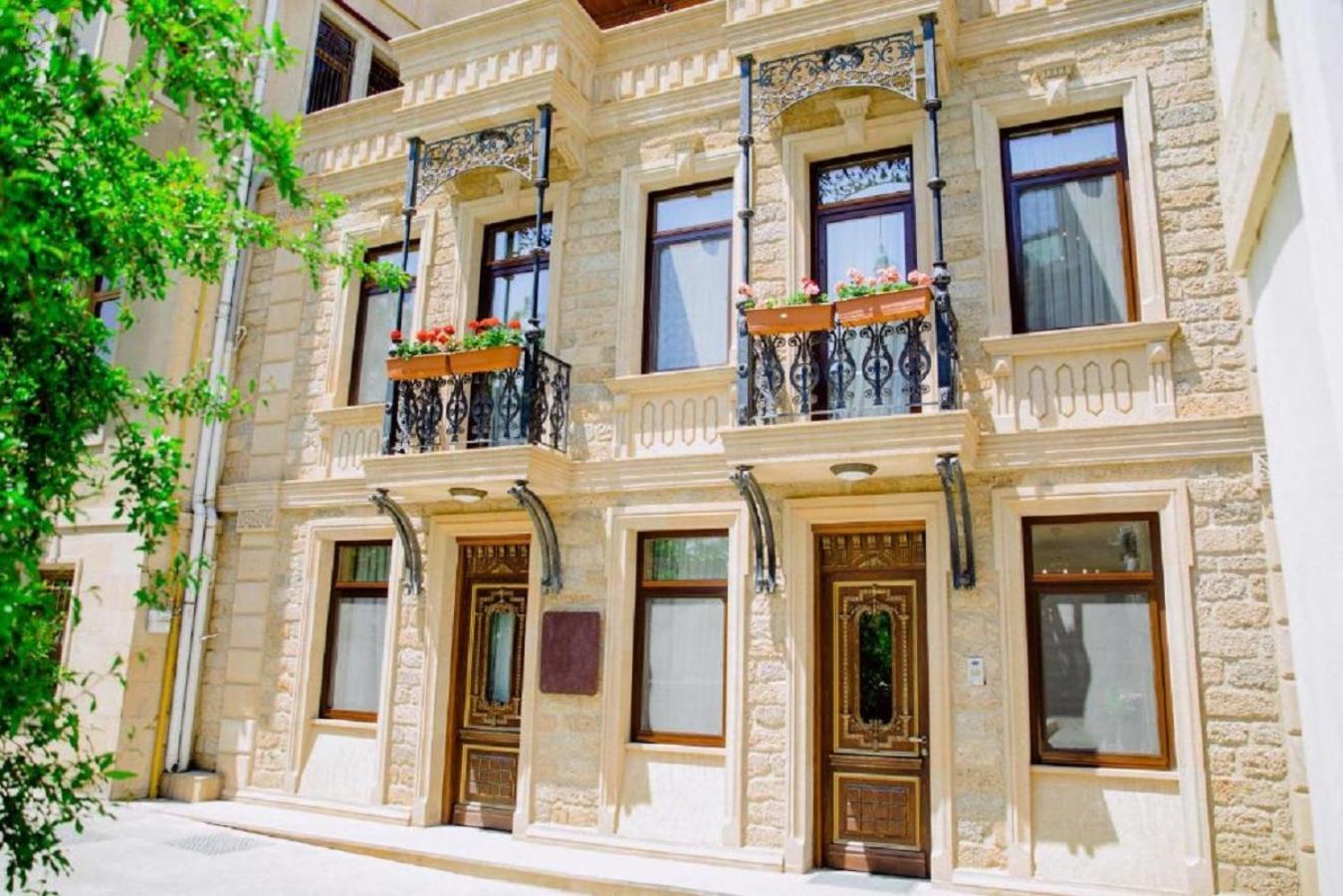Royal Antique Boutique Hotel Baku Exterior photo