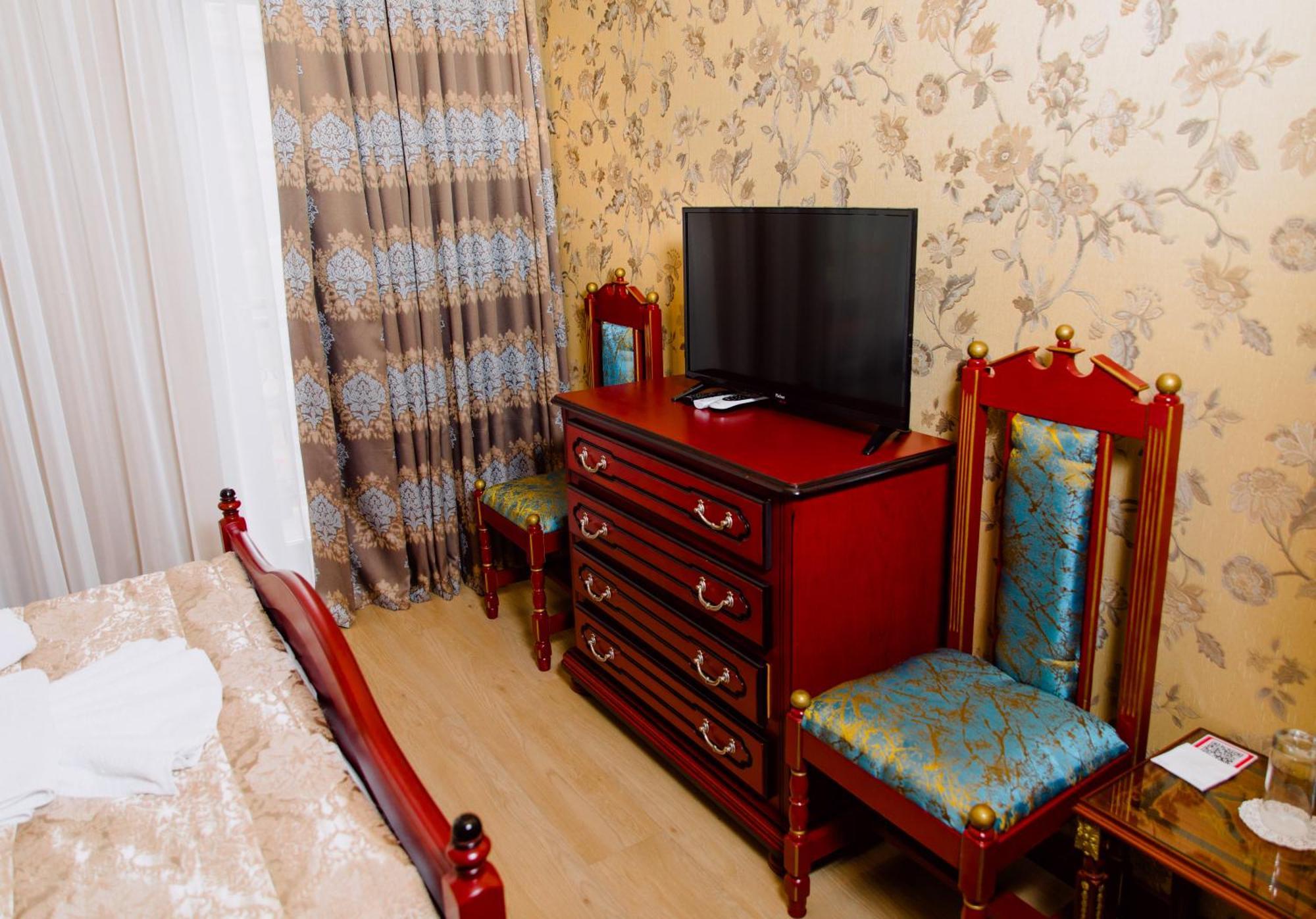 Royal Antique Boutique Hotel Baku Exterior photo