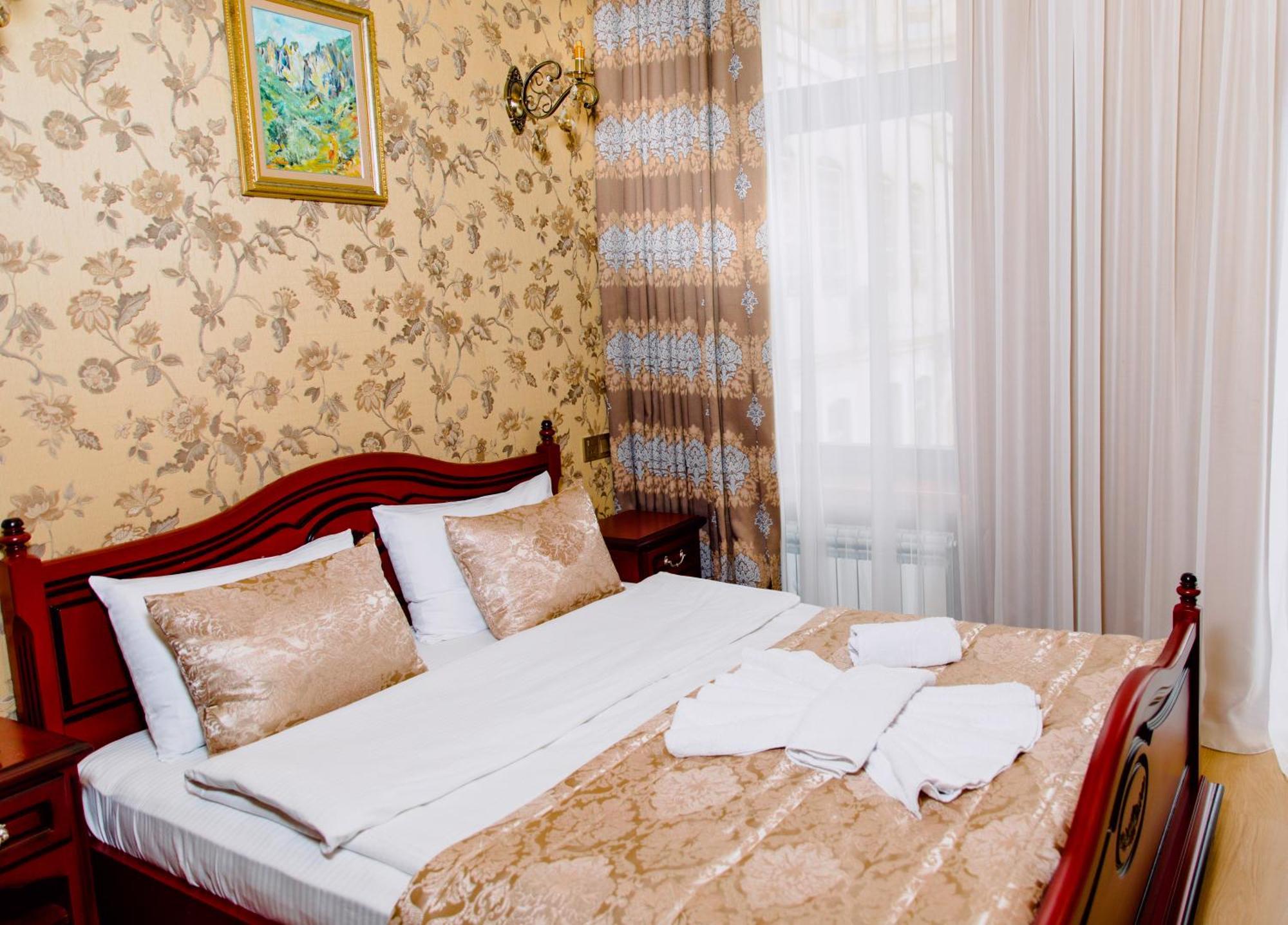 Royal Antique Boutique Hotel Baku Exterior photo